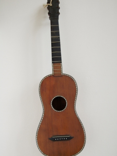 Anonyme-du-XIXe-siècle-Guitare-n°-inv-1988-4
